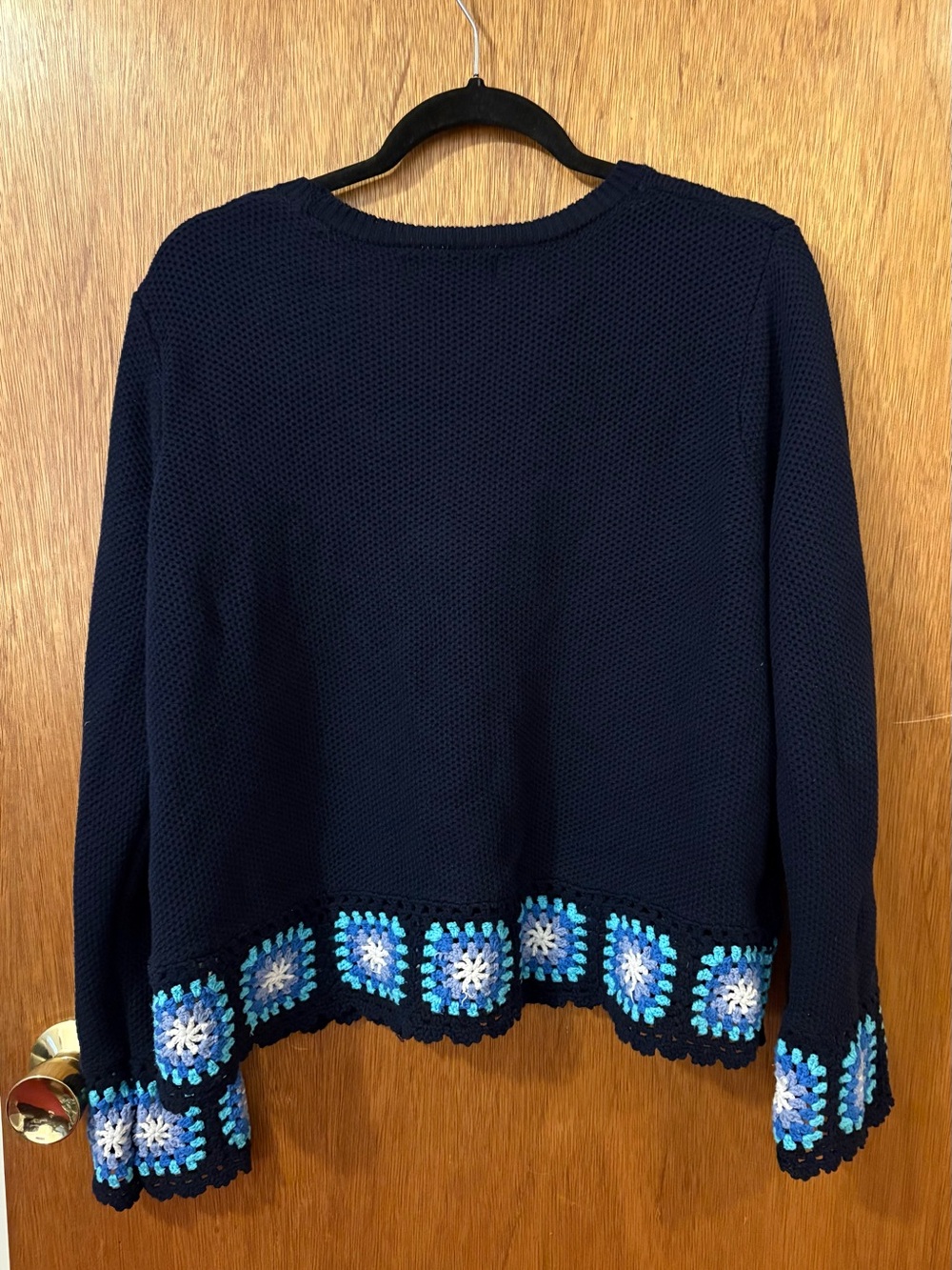 Joseph A Navy Textured Crewneck Sweater with Crochet Detail. * See photo # 5* - Picture 6 of 8